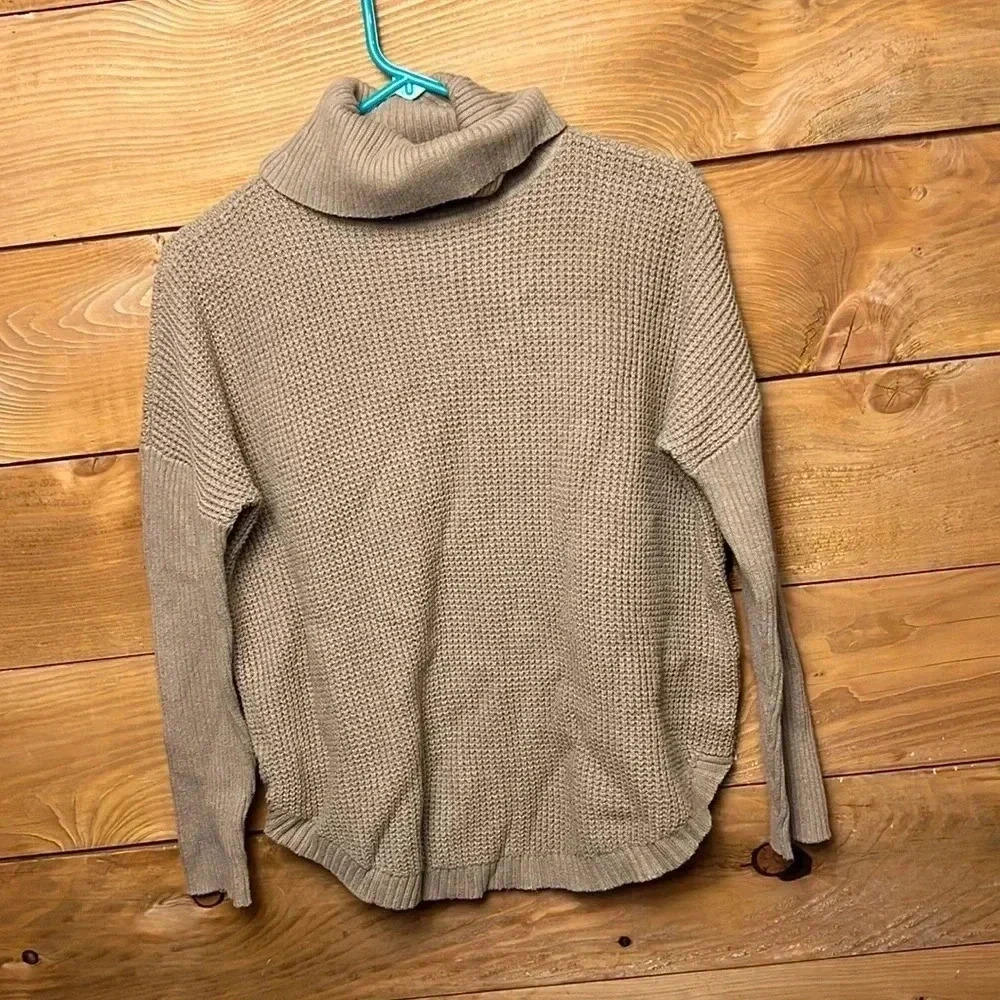 Michael Kors womens Sm light brown sweater cowl neck knit business event winter